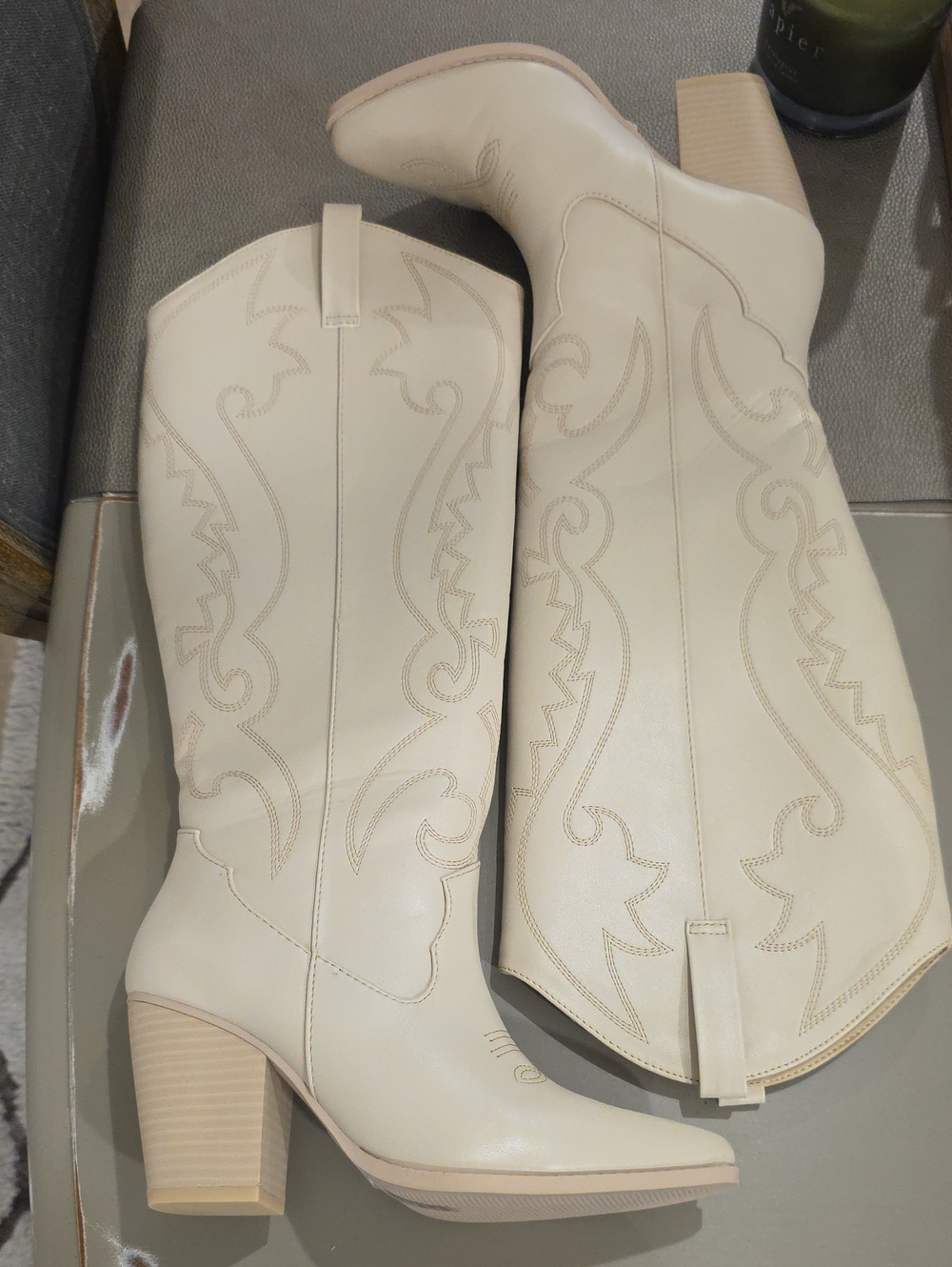 *NWOT* 19" Tall Women’s Cream Western-Style Boots
